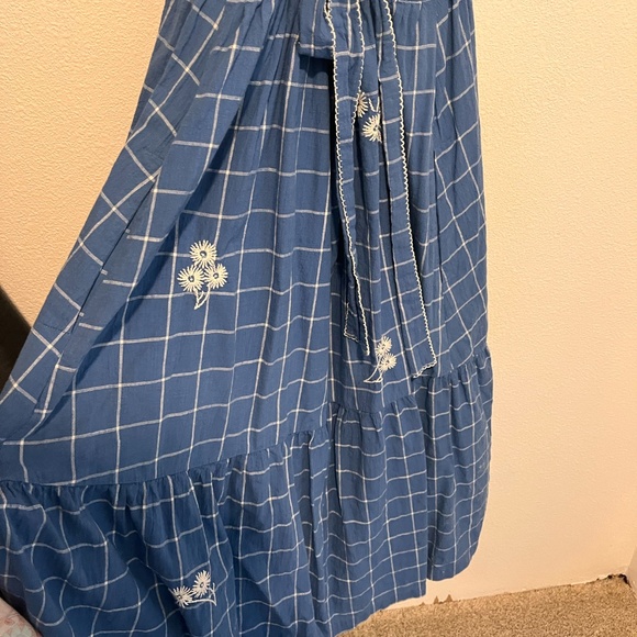 Embroidered Cicely Tiered Midi Dress in Plaid size 10 - Picture 5 of 6